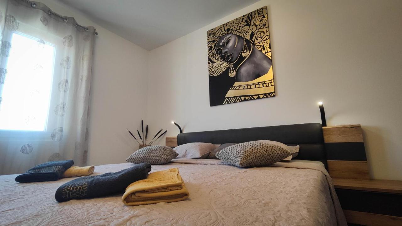 Gold And Silver Apartment Задар Екстериор снимка